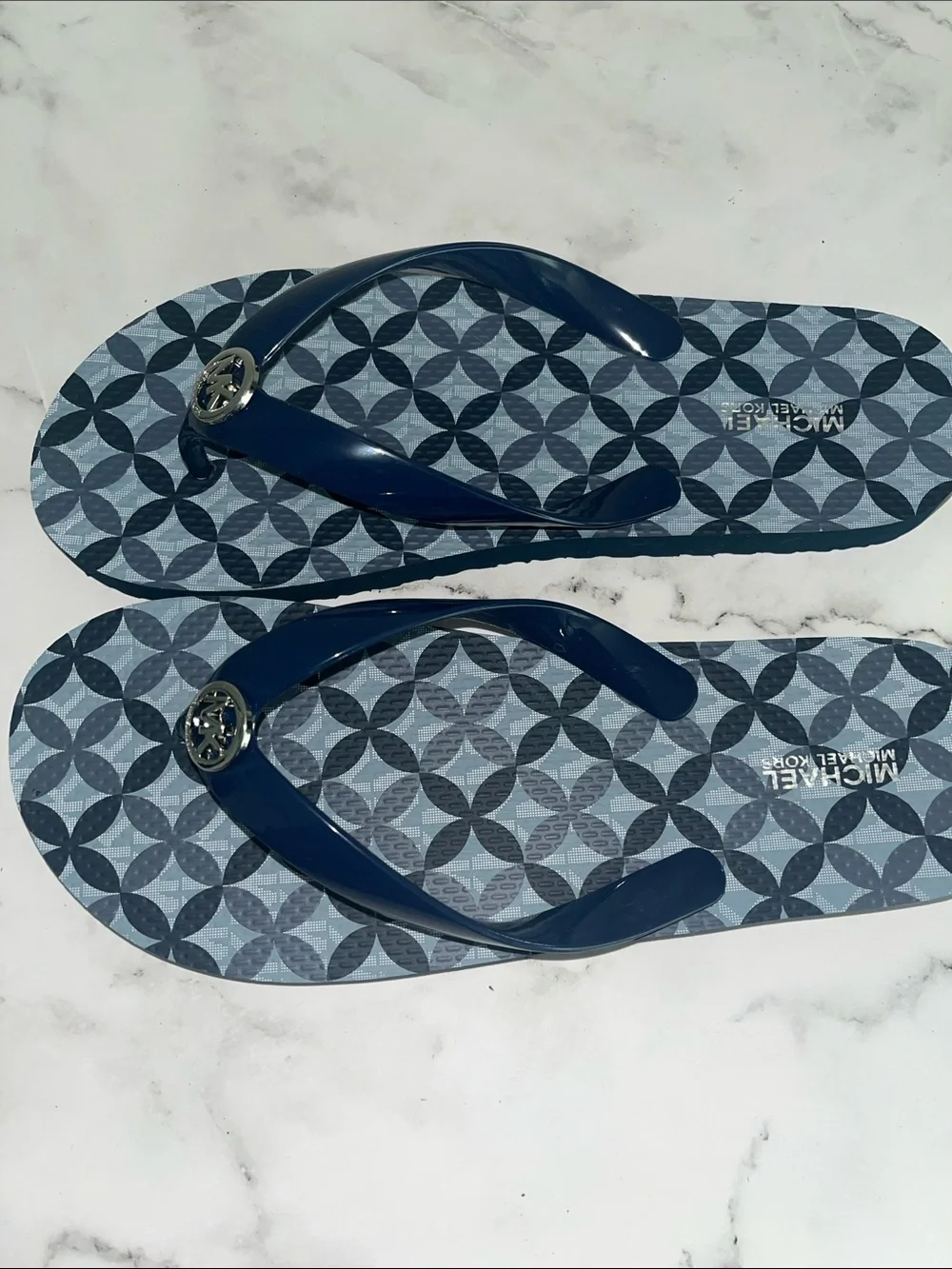 NWOT Michael Kors Navy Patterned Logo Flip Flop Sandals